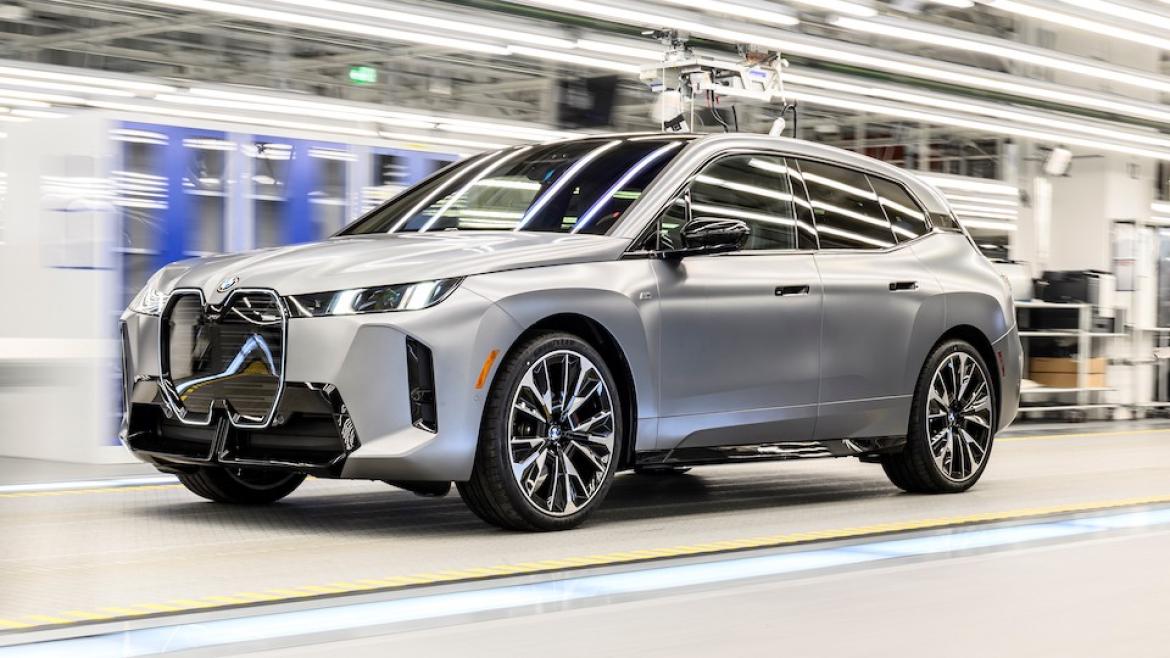 DE VERNIEUWDE BMW iX – KRACHTIGER, SCHERPER EN NOG INTELLIGENTER 